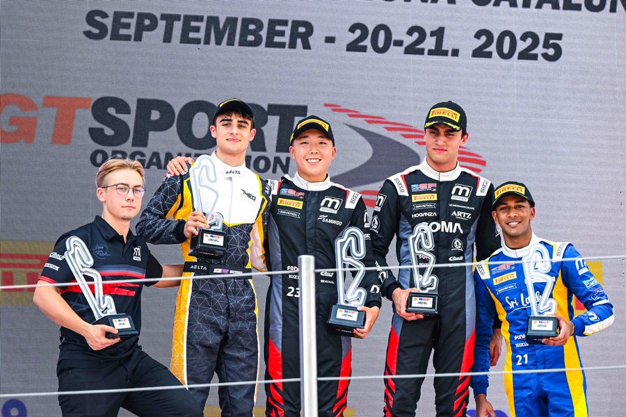 Shin (Motopark) wins tyre gamble in wet Race 3 and keeps title battle alive 	